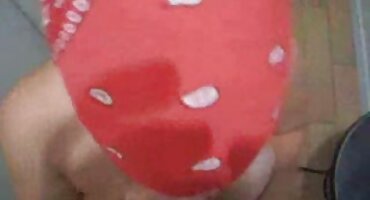 sex việt nam vét máng Brunette phim sex video có quan hệ tình dục cố gắng trên đồ lót.